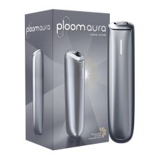 Ploom Tabakerhitzer Aura Lunar Silver. Silbernes schmales Gerät mit grauer Verpackung und Ploom Aura Aufschrift.