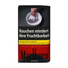 Pouch Tabak Marlboro Zware. Schwarz-rotes Päckchen mit schwarzem Marlboro Logo und Warnhinweise.