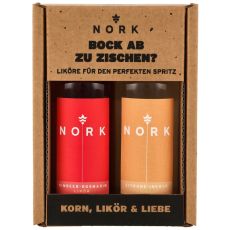 Nork Tasting Set Bock ab zu zischen. Braune Verpackung mit schwarzer Nork Aufschrift und zwei Flaschen Nork Likör mit rotem und gelben Etikett