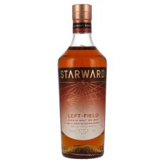 Starward Left-Field Single Malt Whisky. Flasche mit braun-goldenem Etikett und goldener Starward Aufschrift und Stern.