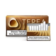 Stange Tabaksticks IQOS Terea Warm Fuse. Große okerbraune Packungen mit Tabaksticks im Vordergrund. 