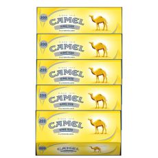 Gebinde Zigarettenhülsen Camel King Size 200. Fünf gelbe Packungen mit grau-blauer Camel Aufschrift und Kamel.