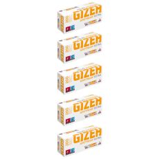 Gebinde Zigarettenhülsen Gizeh  Airstream Extra. Fünf weiße Packungen mit oranger Gizeh Aufschrift und Gizeh Logo.