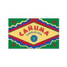Packung Hanfblättchen Canuma 100. Buntes Heft in rot, blau, grün und gelb mit roter Canuma Aufschrift.