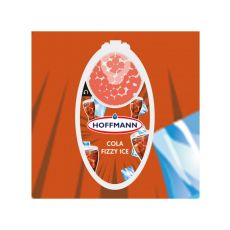 Packung Hoffmann Aromakugeln Cola Fizzy Ice. Braune Packung mit Cola Gläser und Eiswürfel und braunem Hintergrund.