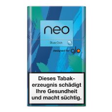 Packung Tabaksticks Blue Click. Blau-grüne gemusterte Packung mit Neo und Glo Logo.