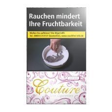 Packung Zigaretten Couture Super Slim Purple. Lila-weiß gemusterte Schachtel mit goldener Couture Auschrift.