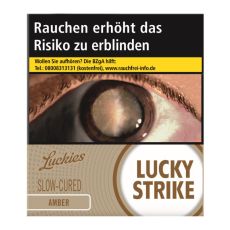 Schachtel Zigaretten Lucky Strike Amber Giga. Goldenen Packung mit weißem Lucky Strike Logo und Auge.