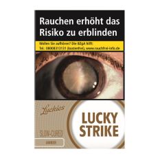 Schachtel Zigaretten Lucky Strike Amber. Goldenen Packung mit weißem Lucky Strike Logo und Auge.