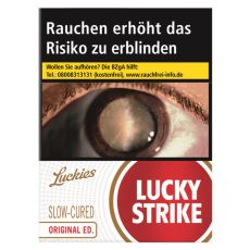 Schachtel Zigaretten Lucky Strike Original Rot XXXL 26 Stück. Weiße Packung mit rotem Lucky Strike Logo und Auge.